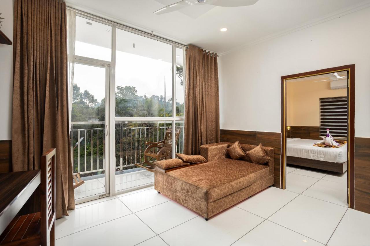 Star Emirates Luxury Resort And Spa, Munnar Anachal Kültér fotó