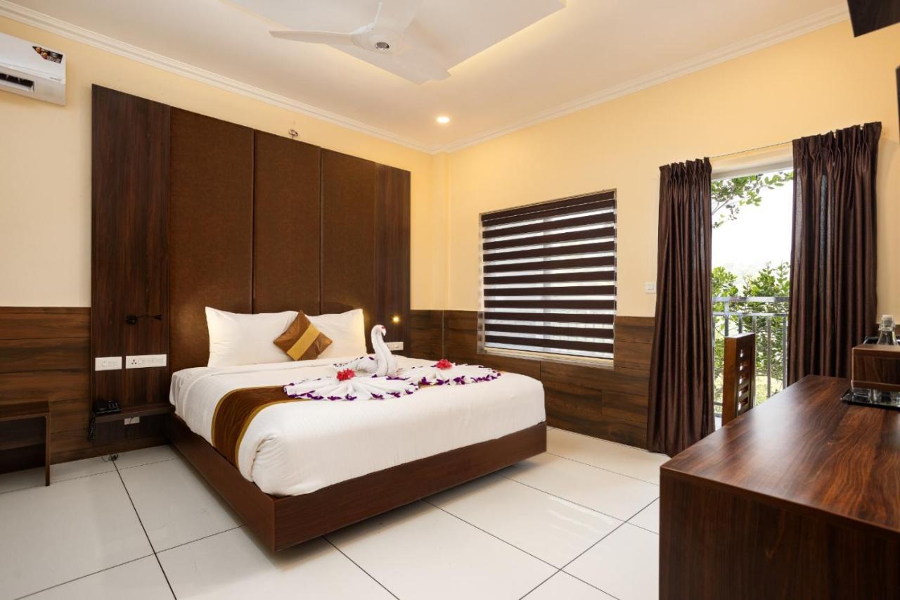 Star Emirates Luxury Resort And Spa, Munnar Anachal Kültér fotó