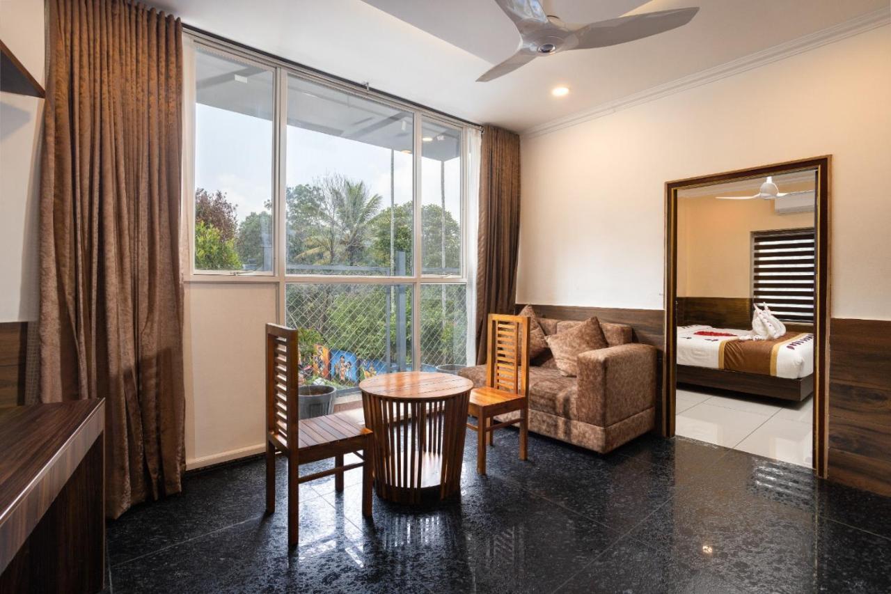 Star Emirates Luxury Resort And Spa, Munnar Anachal Kültér fotó