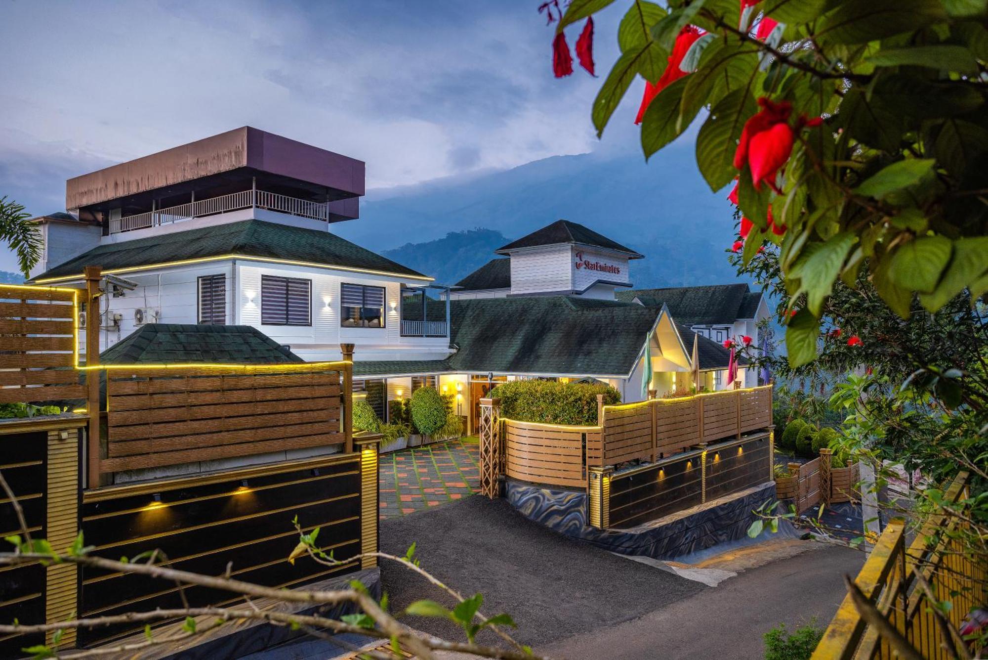 Star Emirates Luxury Resort And Spa, Munnar Anachal Kültér fotó